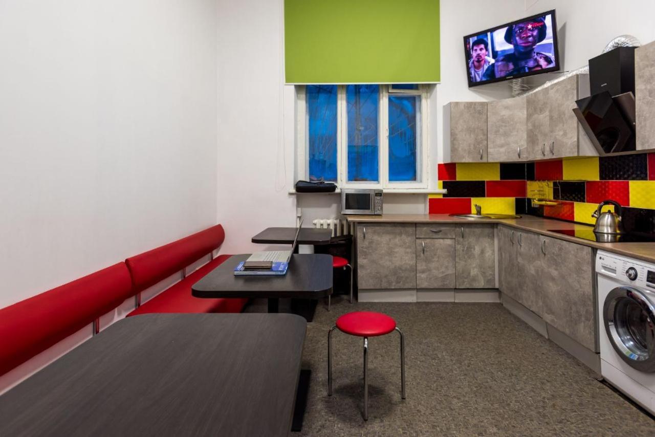 Hostel Capsule Kiev Bagian luar foto